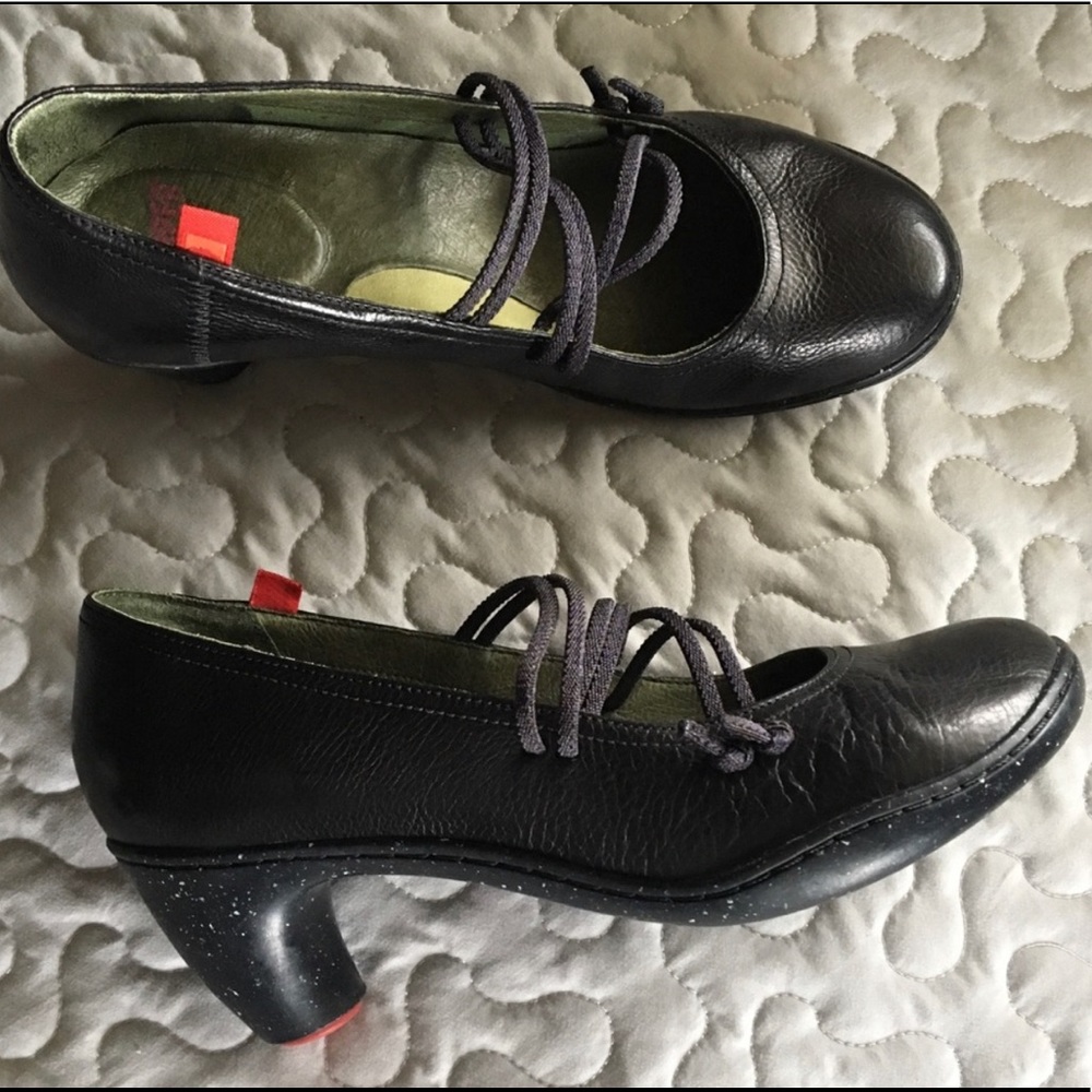 Camper Peu Nara Black (negra) Heels 37